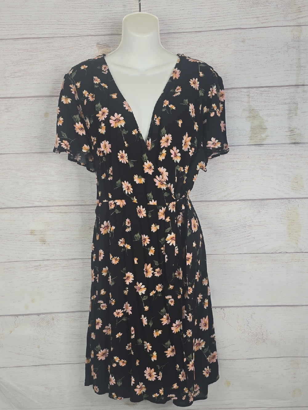 Love Crazy Black Wrap Dress with Pink Floral Print Sz XL